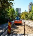 Folytatódnak az újraaszfaltozási munkálatok a Vasile Goldiș utcában